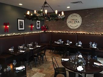 Interior - Della Cucina Ristorante & Pizzeria in Hillsdale, NJ Italian Restaurants