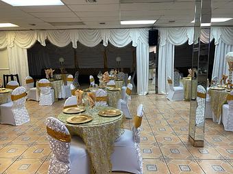 Interior - Deluxe Restaurant in North Lauderdale, FL Bars & Grills