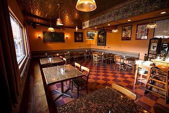 Interior - Domenic's Pizzeria in Killington, VT Italian Restaurants