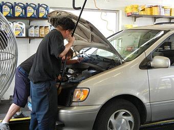 Interior - Economy Oil Change in Manchester, CT Oil Change & Lubrication