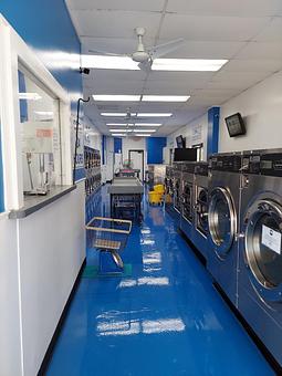 Interior - Elite Laundromat Tarpon Springs in Tarpon Springs, FL Laundry Self Service