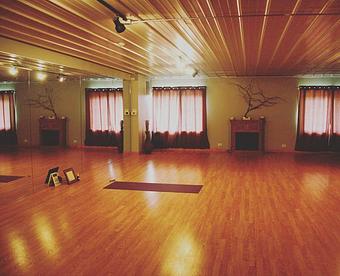 Interior - Essence Of Life in Shorewood, IL Life Insurance