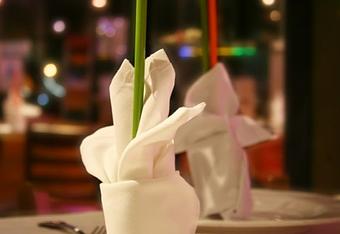 Interior - Exotic Thai in North of San Fernando Blvd - Burbank, CA Thai Restaurants