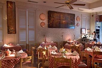 Interior - Famous Luigis in Dupont Circle - Washington, DC Pizza Restaurant