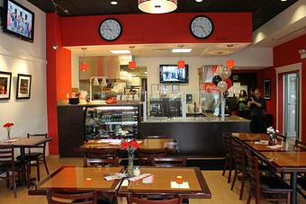 Interior - Felice's Roman Style Pizza in Rogers Park - Chicago, IL Italian Restaurants
