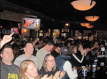Interior - Four Shadows Tavern and Grill in West Lakeview,  Lincoln Park - Chicago, IL Restaurants/Food & Dining