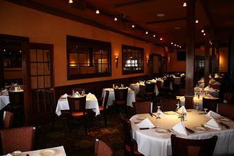 Interior - Frank's Steaks in Jericho, NY Steak House Restaurants