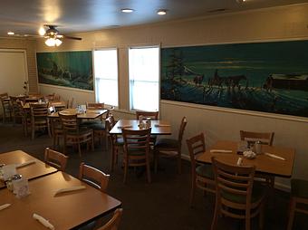 Interior - Franklin Restaurant in Rocky Mount, VA American Restaurants