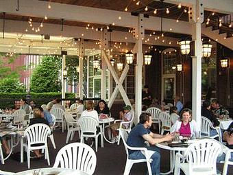 Interior - Fratello's Restaurant in Millyard Distrct - Manchester, NH Italian Restaurants