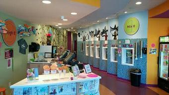 Interior - Froyoz in Murrells Inlet, SC Dessert Restaurants