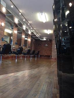Interior - Fulham Salon in Wellesley Hills - Wellesley, MA Beauty Salons