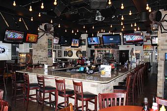 Interior - Game On Lakewood in Lakewood, OH American Restaurants
