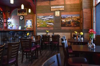 Interior - Gondola Pizza in Avon, CO Pizza Restaurant