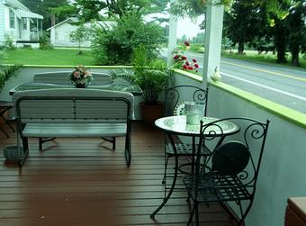 Interior - Green Stop in Nazareth, PA American Restaurants