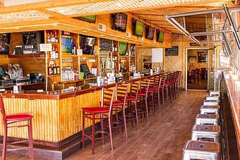 Interior - Harbor Crab in Patchogue, NY Seafood Restaurants