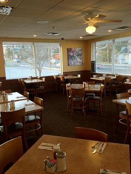 Interior - Harrison House Diner in Mullica Hill, Harrison Township NJ - Mullica Hill, NJ American Restaurants