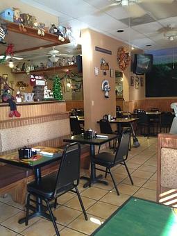 Interior - Harvest Cafe in Davie, FL American Restaurants