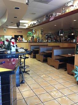 Interior - Harvest Cafe in Davie, FL American Restaurants