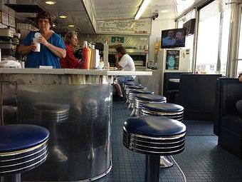 Interior - Hayes Hamburger & Chili in Kansas City, MO American Restaurants