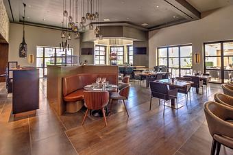 Interior - Henry's Ocean View Dining in Huntington Beach, CA American Restaurants