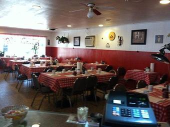 Interior - Hitching Post Restaurant in Mount Vernon, IL American Restaurants