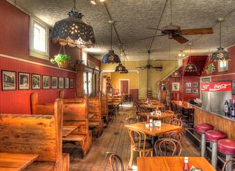 Interior - Hobnob Corner Restaurant in Nashville, IN American Restaurants