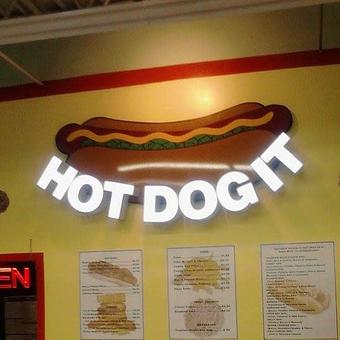 Interior - Hot Dog It at Walnut Beach in Ashtabula, OH Hamburger Restaurants