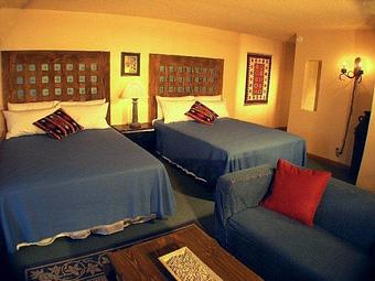 Interior: Family Queen Room - Hotel PepperTree in Anaheim, CA Hotels & Motels