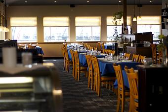 Interior - Howards Rivers Restaurant in Pateros, WA American Restaurants