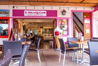 Interior - IL Gelato Cafe Haleiwa in Haleiwa, HI Dessert Restaurants