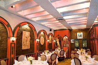 Interior - Isle of Capri in New York, NY Italian Restaurants