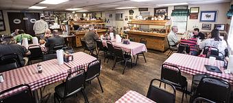 Interior - JBs Smokeshack in Johns Island, SC Barbecue Restaurants