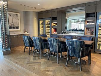 Interior - Jula's on the Potomac in Old Town - Alexandria, VA American Restaurants