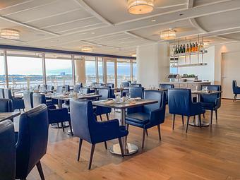 Interior - Jula's on the Potomac in Old Town - Alexandria, VA American Restaurants