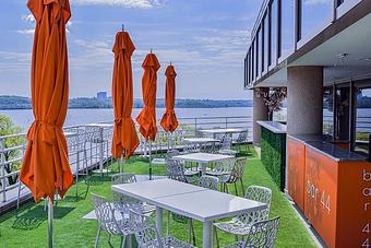 Interior - Jula's on the Potomac in Old Town - Alexandria, VA American Restaurants