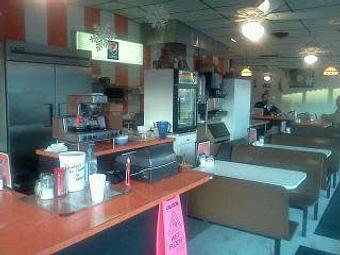 Interior - Kruzin in Mansfield, OH American Restaurants