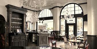 Interior - La Traviata Restaurant Bar and Lounge in Long Beach, CA Italian Restaurants
