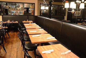 Interior - Left Coast Kitchen in Merrick, NY American Restaurants