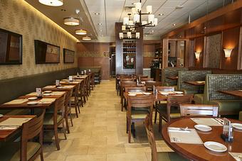 Interior - Louie’s Pizzeria & Restaurant in Carle Place, NY Pizza Restaurant