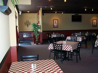 Interior - Luigi's Pizza & Pasta in Plainfield, IL Pizza Restaurant