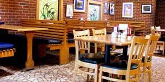 Interior - Mac and Bob's Restaurant in Salem, VA American Restaurants