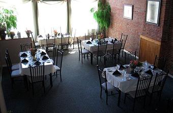 Interior - Magnolias Restaurant & Catering in Macomb, IL American Restaurants
