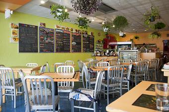 Interior - Main Squeeze in Beautiful Downtown Columbia - Columbia, MO Sandwich Shop Restaurants