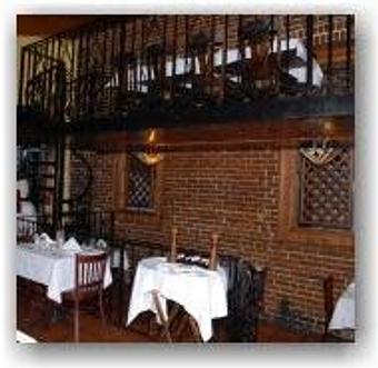 Interior - Manolos Mediterranean Bistro in Tarpon Springs, FL Italian Restaurants