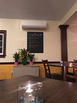 Interior - Mekhong Thai Wells in Wells, ME Thai Restaurants