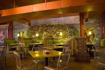 Interior - Mellow Mushroom in Savannah, GA Pizza Restaurant