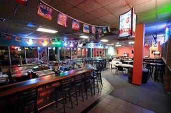 Interior - Michael Anthonys in Villa Park, IL Pizza Restaurant