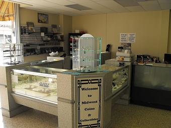 Interior: store 3 - Midwest Coin & Gun in Keokuk, IA Business Services