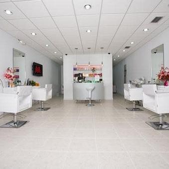 Interior - Moda Hair Design and Spa in Davie, FL Beauty Salons