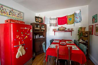 Interior - Mom's Table in Roswell, GA American Restaurants